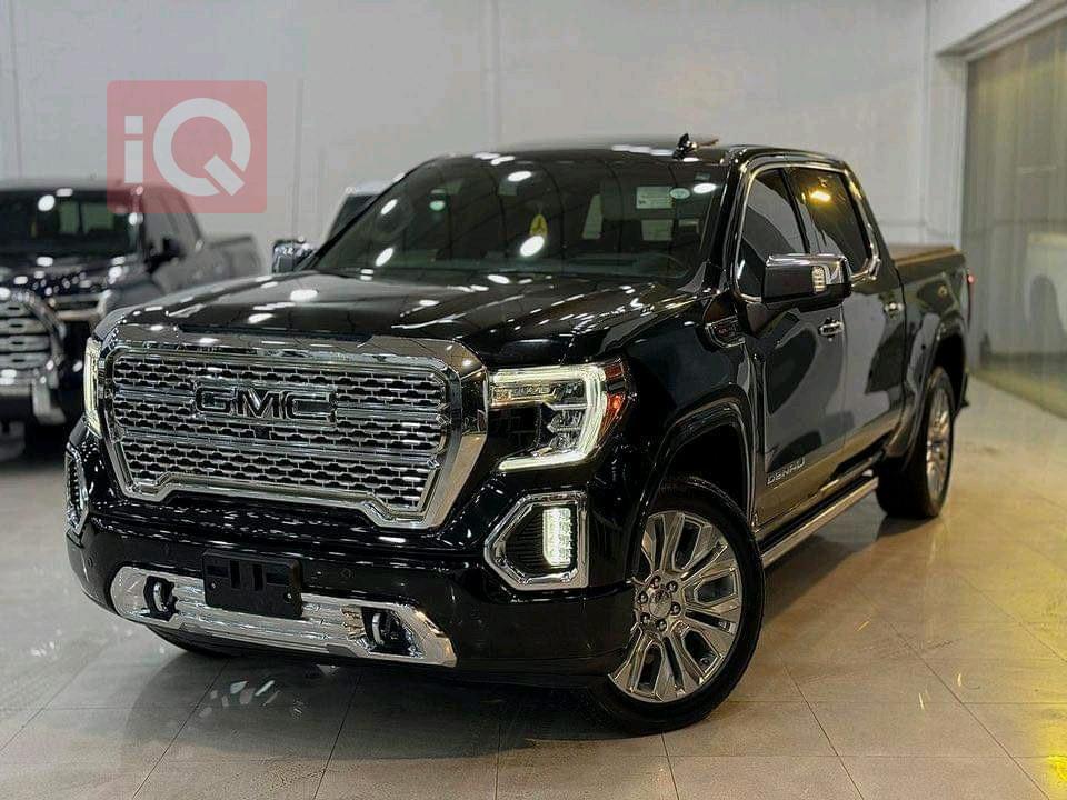 GMC Sierra